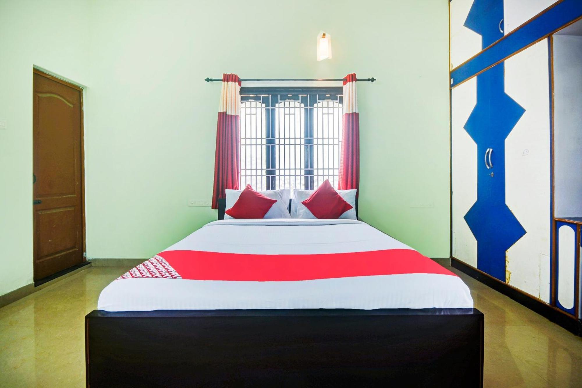 Hotel O Aruthraa Residency Podanur Exteriör bild